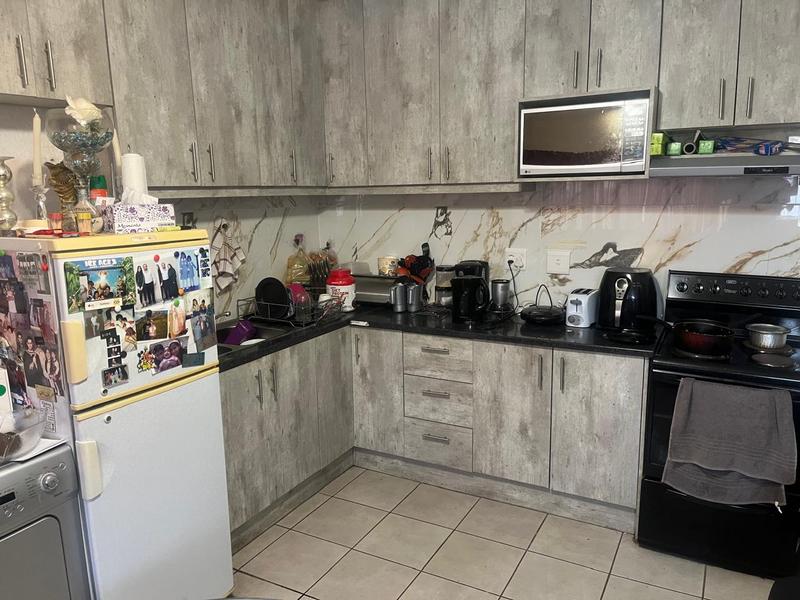 2 Bedroom Property for Sale in Parow Western Cape